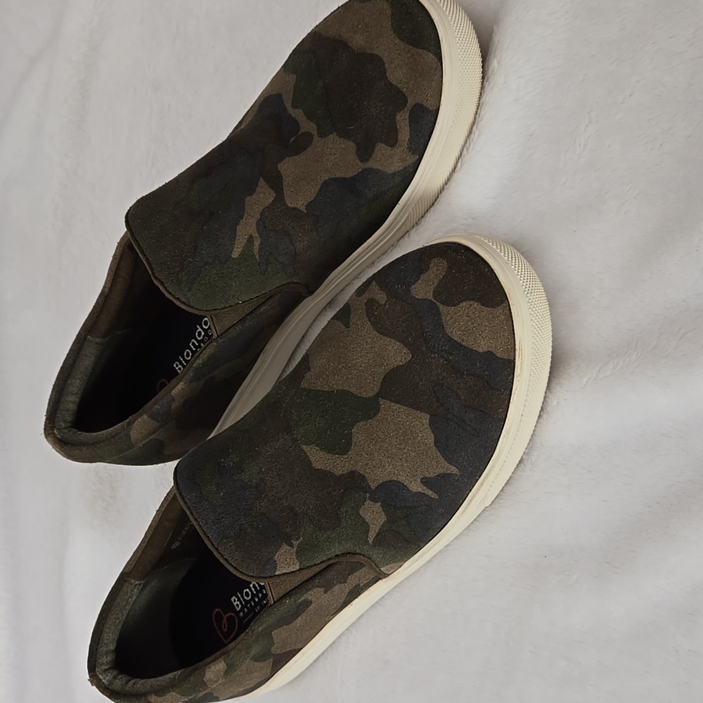 Blondo Slip-On Waterproof Sneaker with Camouflage‎ Design